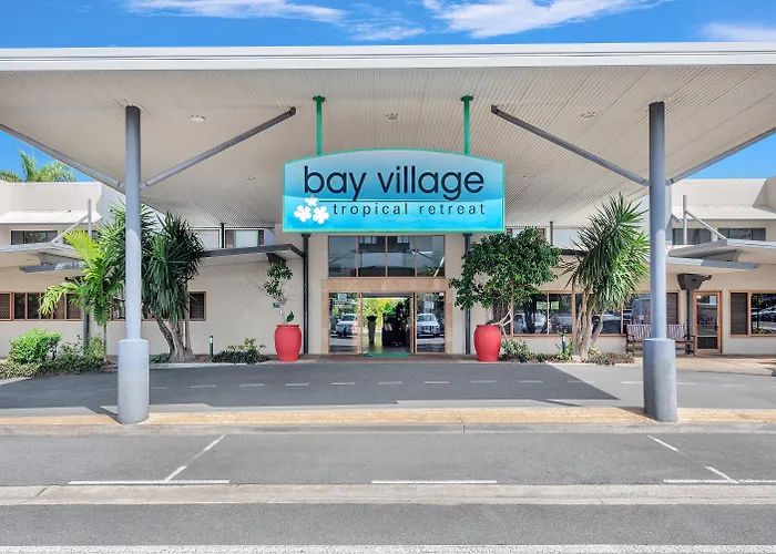 Bay Village Tropical Retreat & Apartments